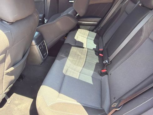 Used 2022 Dodge Charger SXT RWD image 9