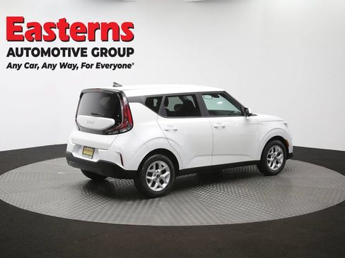 Used 2023 Kia Soul LX w/ Option Group 015 FWD image 43