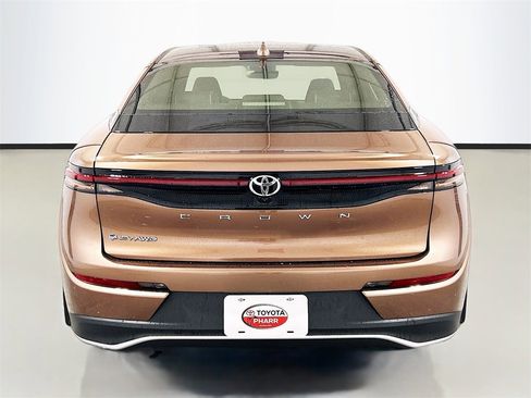 New 2026 Toyota Crown XLE image 5