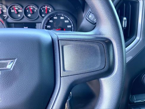 Used 2021 Chevrolet Silverado 1500 Custom Trail Boss AWD/4WD image 25