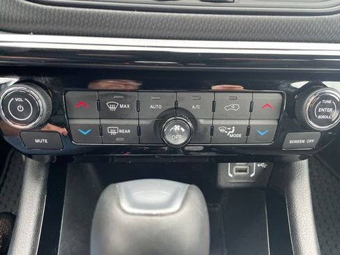 Used 2024 Jeep Compass Trailhawk w/ Trailhawk Elite Group image 28