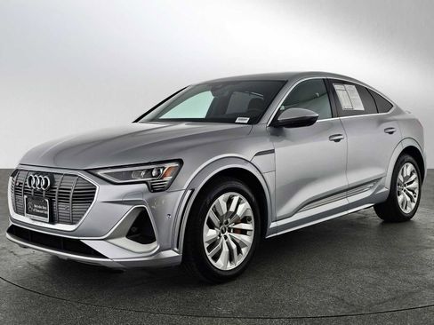 Used 2022 Audi e-tron S Prestige image 7