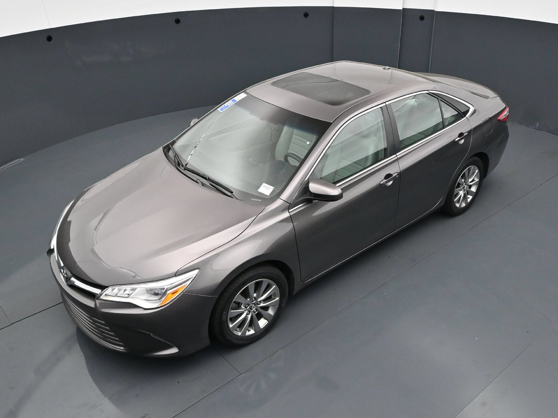 Used 2015 Toyota Camry XLE FWD image 36