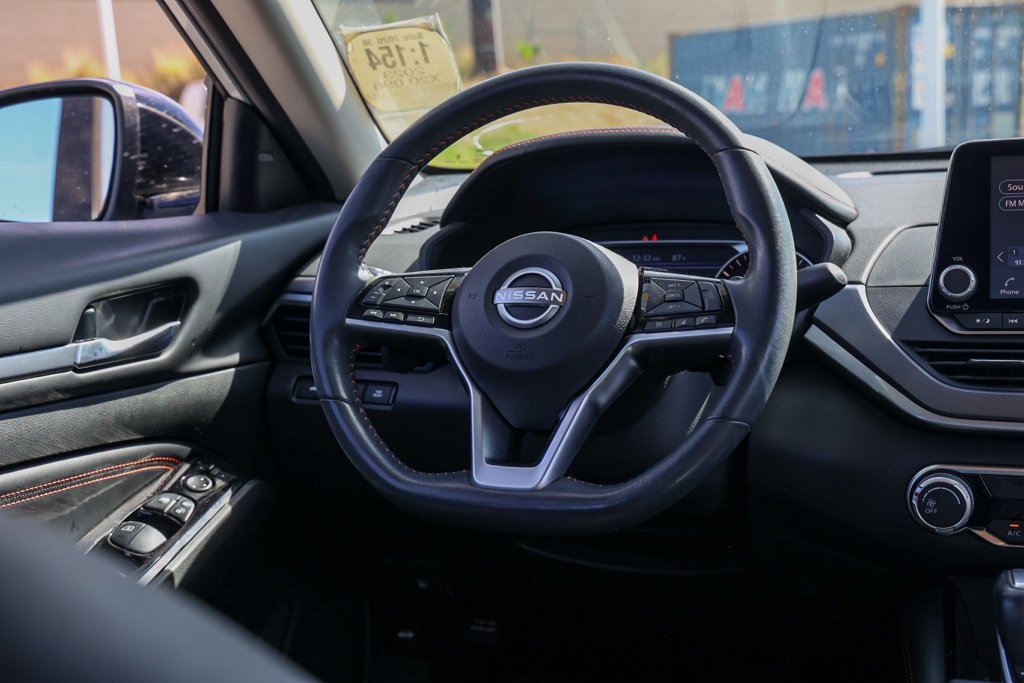 Used 2023 Nissan Altima 2.5 SR FWD image 23