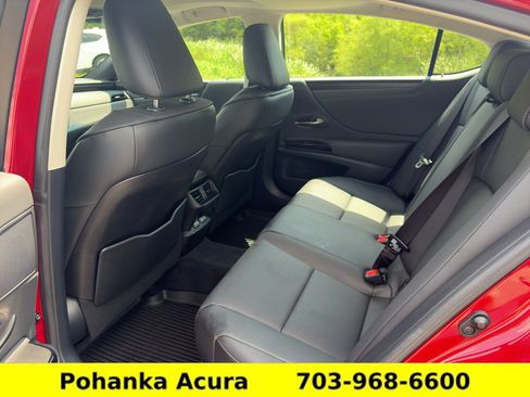 Used 2024 Lexus ES 350 w/ Premium Package FWD image 27