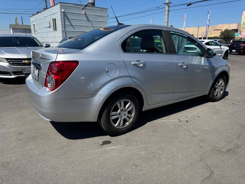 Used 2012 Chevrolet Sonic LT FWD image 4