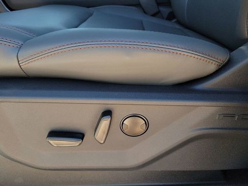 New 2025 Ford Expedition Active image 20