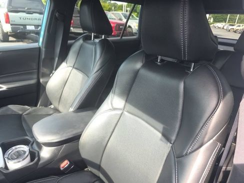 Used 2022 Toyota RAV4 SE w/ Convenience Package AWD/4WD image 16