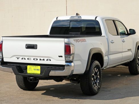 Used 2023 Toyota Tacoma TRD Off-Road w/ Black Out Package (TMS) AWD/4WD image 47