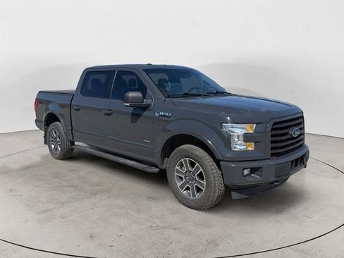 Used 2017 Ford F150 XLT w/ Equipment Group 302A Luxury AWD/4WD image 7