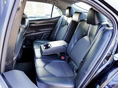 Used 2022 Toyota Camry SE FWD image 15