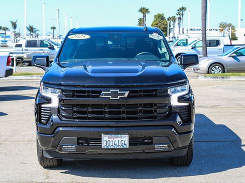 Used 2025 Chevrolet Silverado 1500 RST w/ Convenience Package II RWD image 2