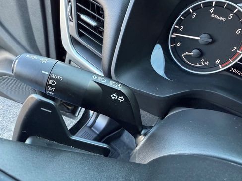 Certified 2023 Nissan Rogue S image 31