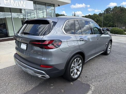 Used 2026 BMW X5 xDrive40i AWD/4WD image 3