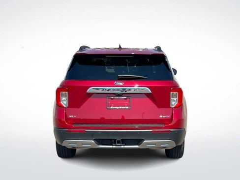Used 2023 Ford Explorer XLT w/ Equipment Group 202A AWD/4WD image 7