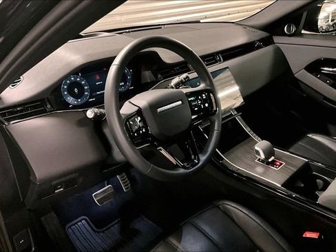 Certified 2024 Land Rover Range Rover Evoque Dynamic SE image 24