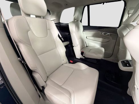 Certified 2023 Volvo XC90 B6 Ultimate w/ Protection Package Premier image 29