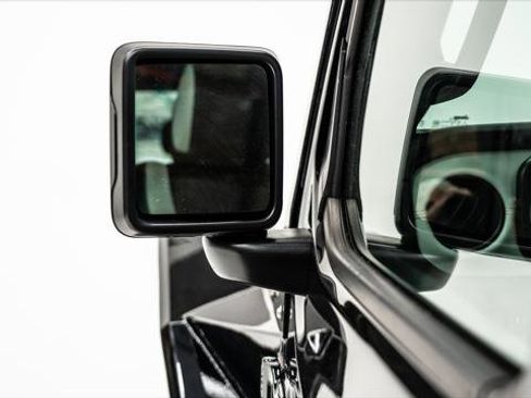 Used 2025 Jeep Gladiator Sport image 28