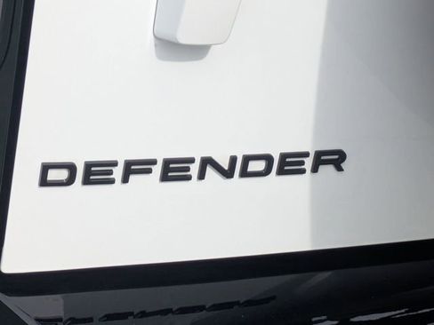 Used 2026 Land Rover Defender 110 X-Dynamic SE AWD/4WD image 33