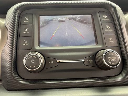 Used 2019 Jeep Wrangler Unlimited Sport S AWD/4WD image 18