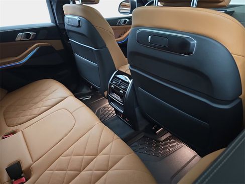 Used 2024 BMW X5 xDrive50e w/ Premium Package image 14