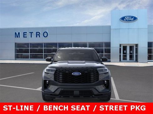 New 2025 Ford Explorer ST-Line w/ ST-Line Street Pack image 7