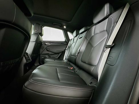 New 2026 Porsche Macan image 24