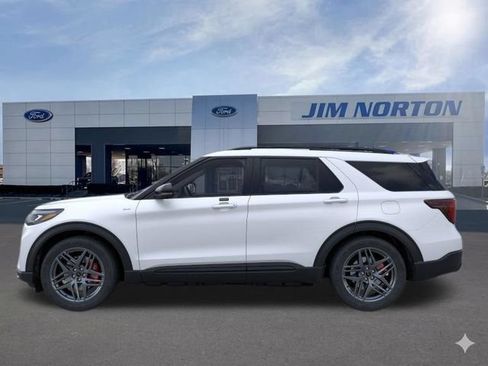 New 2026 Ford Explorer ST-Line w/ ST-Line Street Pack AWD/4WD image 4