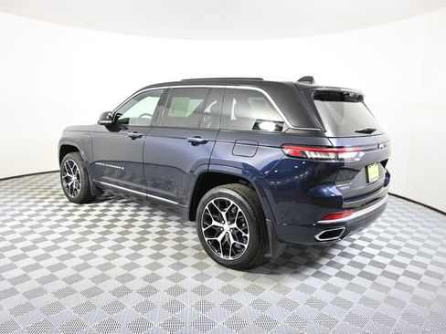 Used 2022 Jeep Grand Cherokee Summit 4xe AWD/4WD image 4