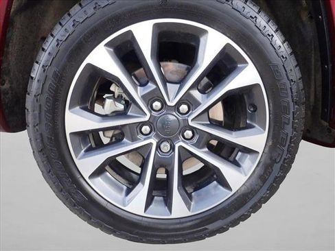Used 2022 Jeep Grand Cherokee Overland w/ Advanced Protech Group III AWD/4WD image 7