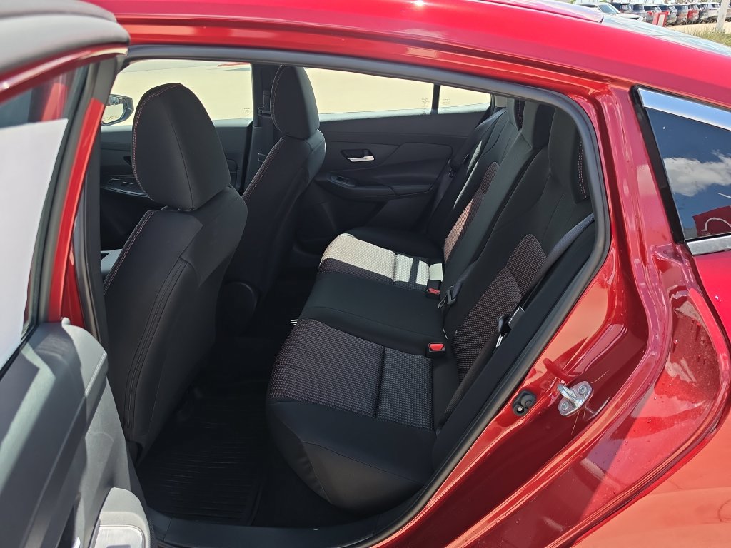 New 2027 Nissan Sentra SR w/ Floor Mat Package FWD image 25