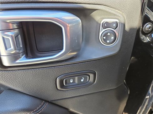 Used 2021 Jeep Wrangler Unlimited Rubicon w/ Trailer Tow Package image 20