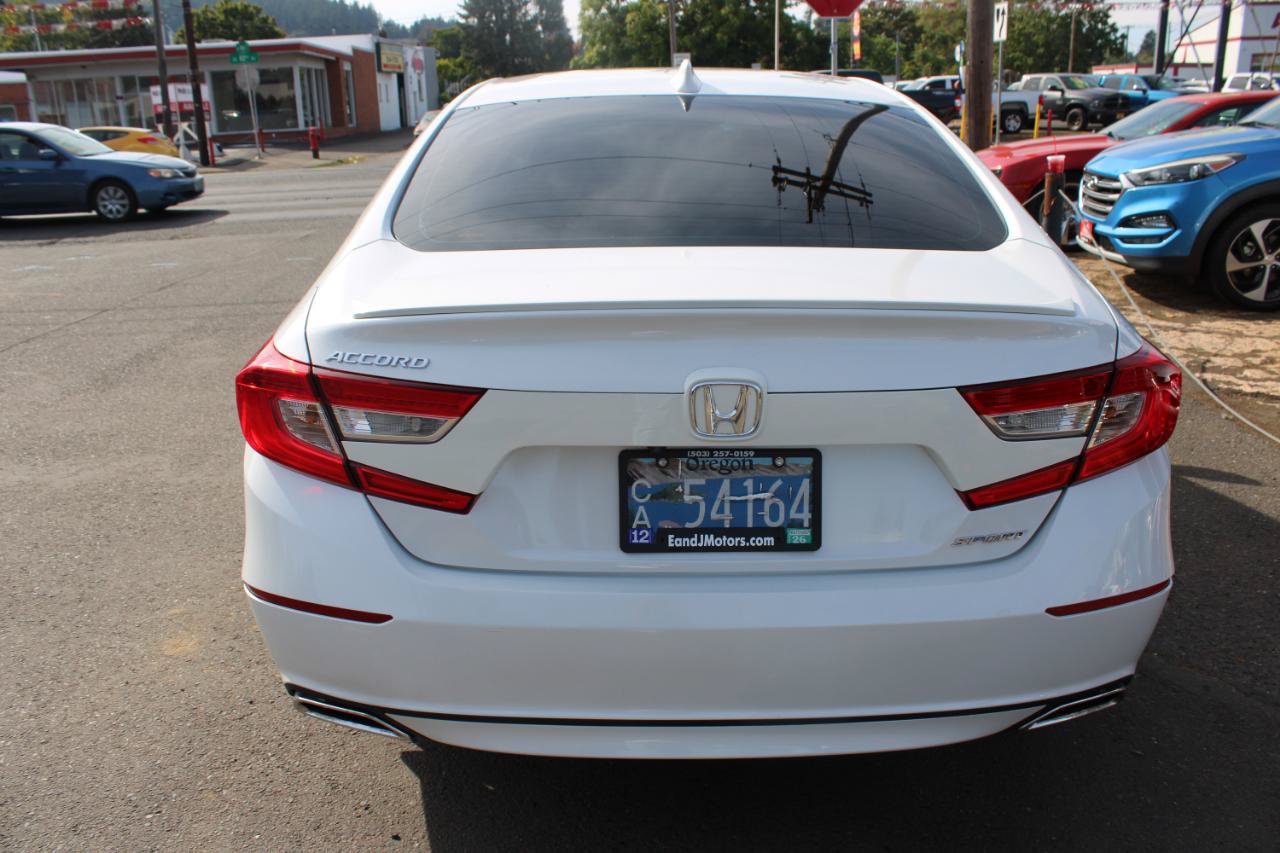 Used 2018 Honda Accord Sport image 6