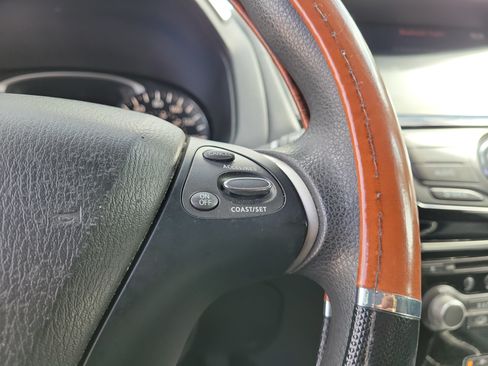 Used 2017 Nissan Pathfinder S FWD image 23