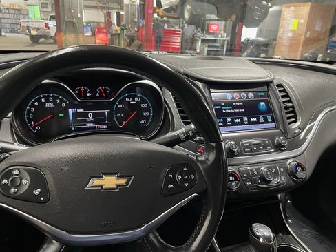 Used 2018 Chevrolet Impala LT w/ LT Leather Package image 2