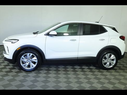 Used 2025 Buick Encore GX Preferred FWD image 14