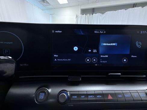 Used 2024 Hyundai Kona Limited image 26