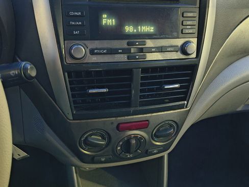 Used 2010 Subaru Forester 2.5X image 11