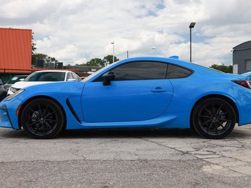 Used 2022 Toyota GR86 Premium RWD image 4