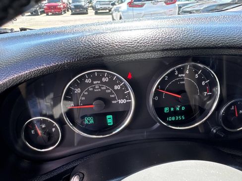 Used 2014 Jeep Wrangler Unlimited Sport w/ Quick Order Package 24S AWD/4WD image 14