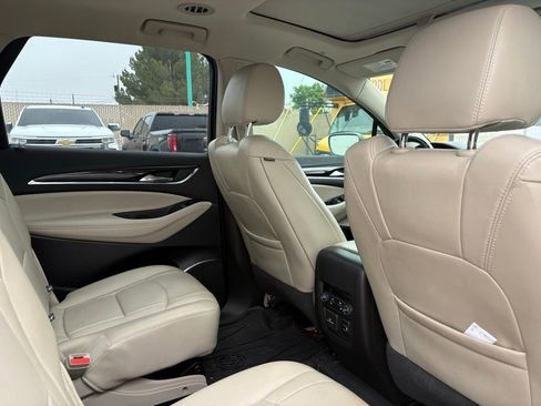 Used 2018 Buick Enclave Premium w/ Experience Buick Package FWD image 7