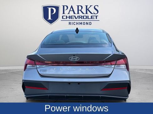 Used 2024 Hyundai Elantra SEL FWD image 6