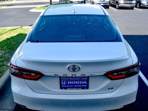 Used 2021 Toyota Camry LE FWD image 17