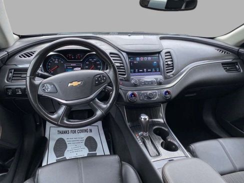 Used 2017 Chevrolet Impala LT w/ Convenience Package image 26