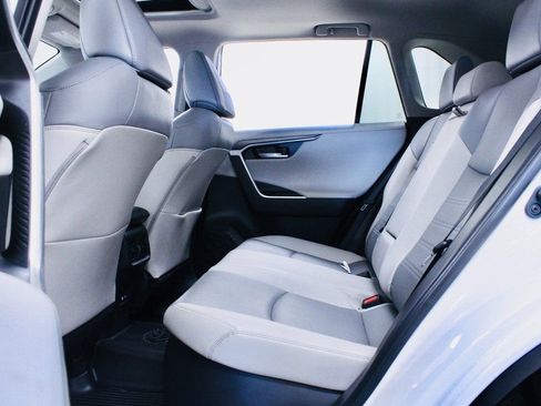 Used 2024 Toyota RAV4 Limited image 21