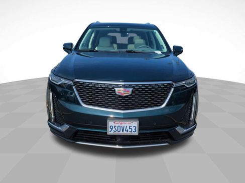 Used 2025 Cadillac XT6 Premium Luxury w/ Technology Package image 2