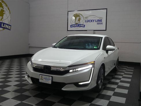 Used 2018 Honda Clarity Touring image 4