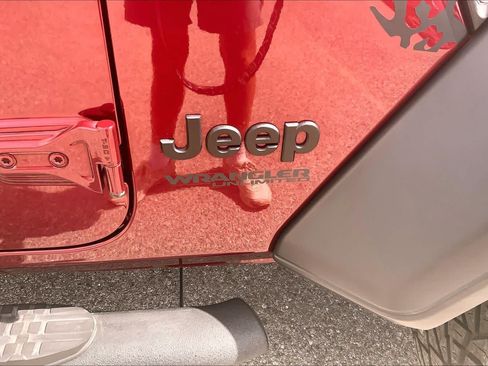 Used 2021 Jeep Wrangler Unlimited Sport AWD/4WD image 10