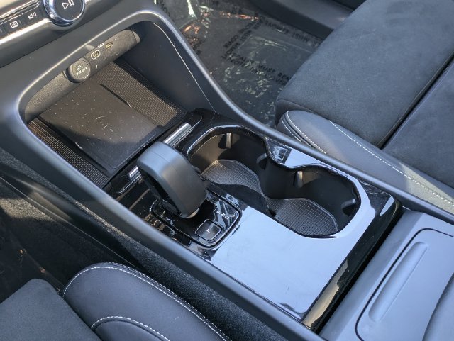 Certified 2023 Volvo C40 P8 Recharge Ultimate AWD/4WD image 24