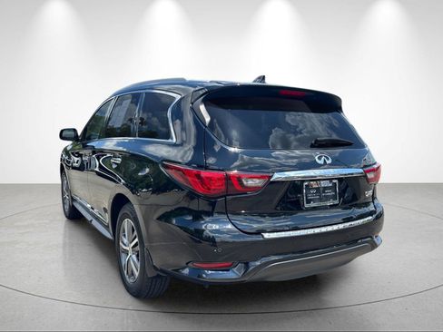 Used 2020 INFINITI QX60 Luxe w/ Essential Package FWD image 3